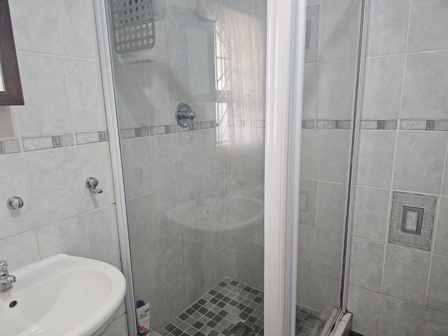 4 Bedroom Property for Sale in Braelyn Eastern Cape